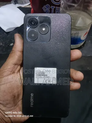 রিয়েলমি ১২৮ জিবি ব্ল্যাক