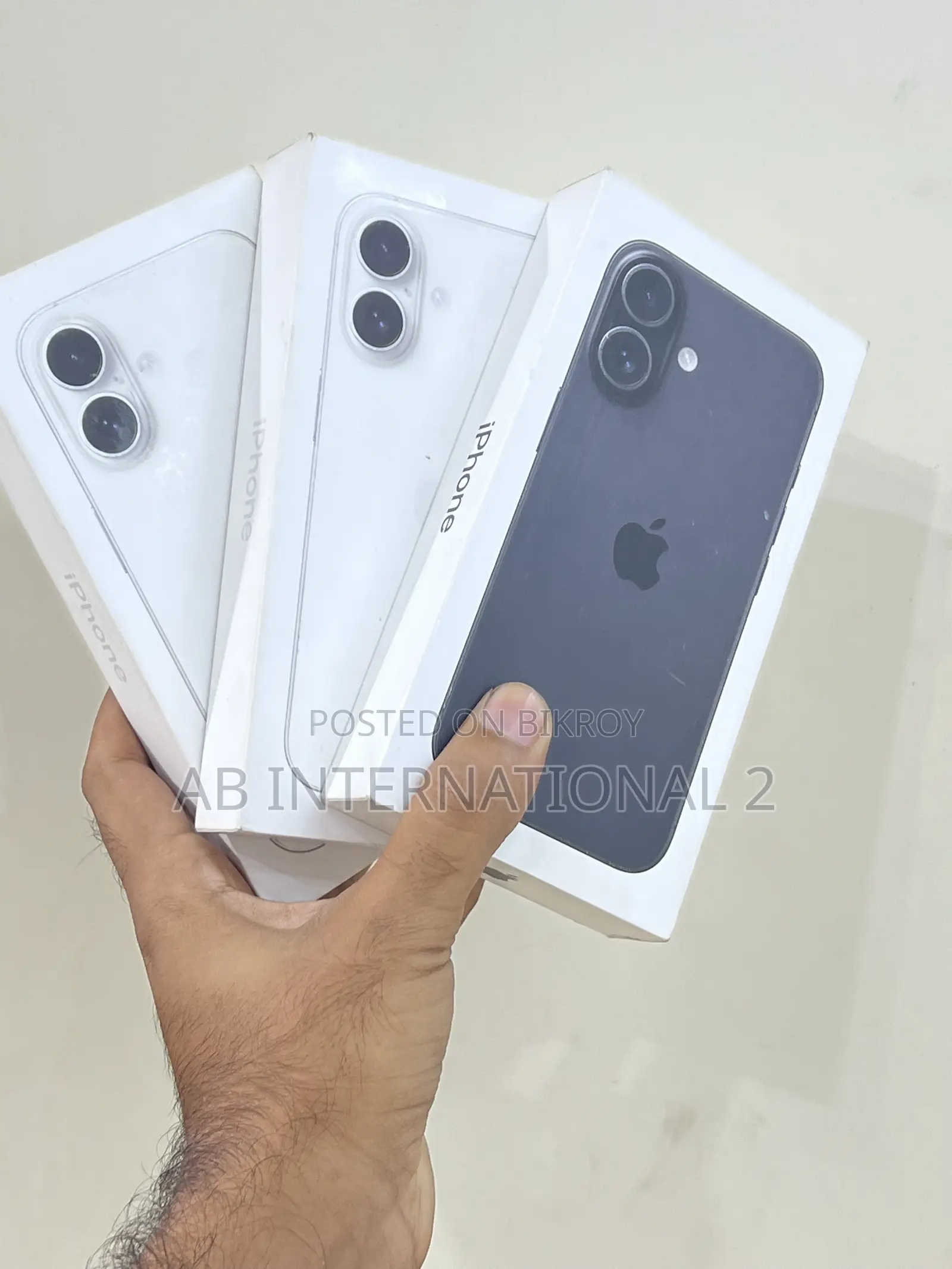 New Apple iPhone 16 128 GB Black