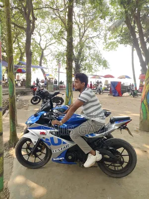 Suzuki GSX-R 2021 Blue
