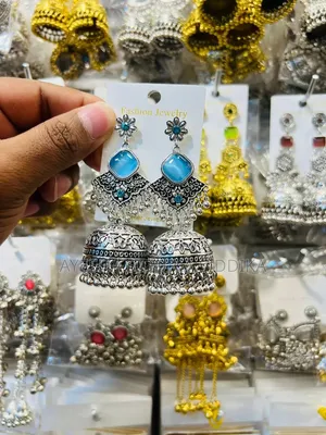 ইন্ডিয়া কাশ্মীরি কানের দুল