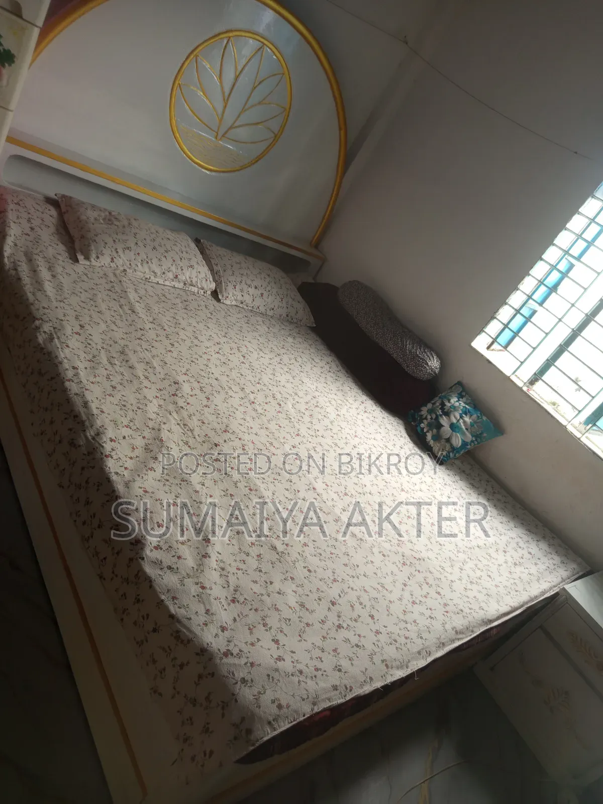 Original Segun Wood Box Bed