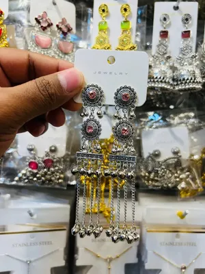 ইন্ডিয়া কাশ্মীরি কানের দুল