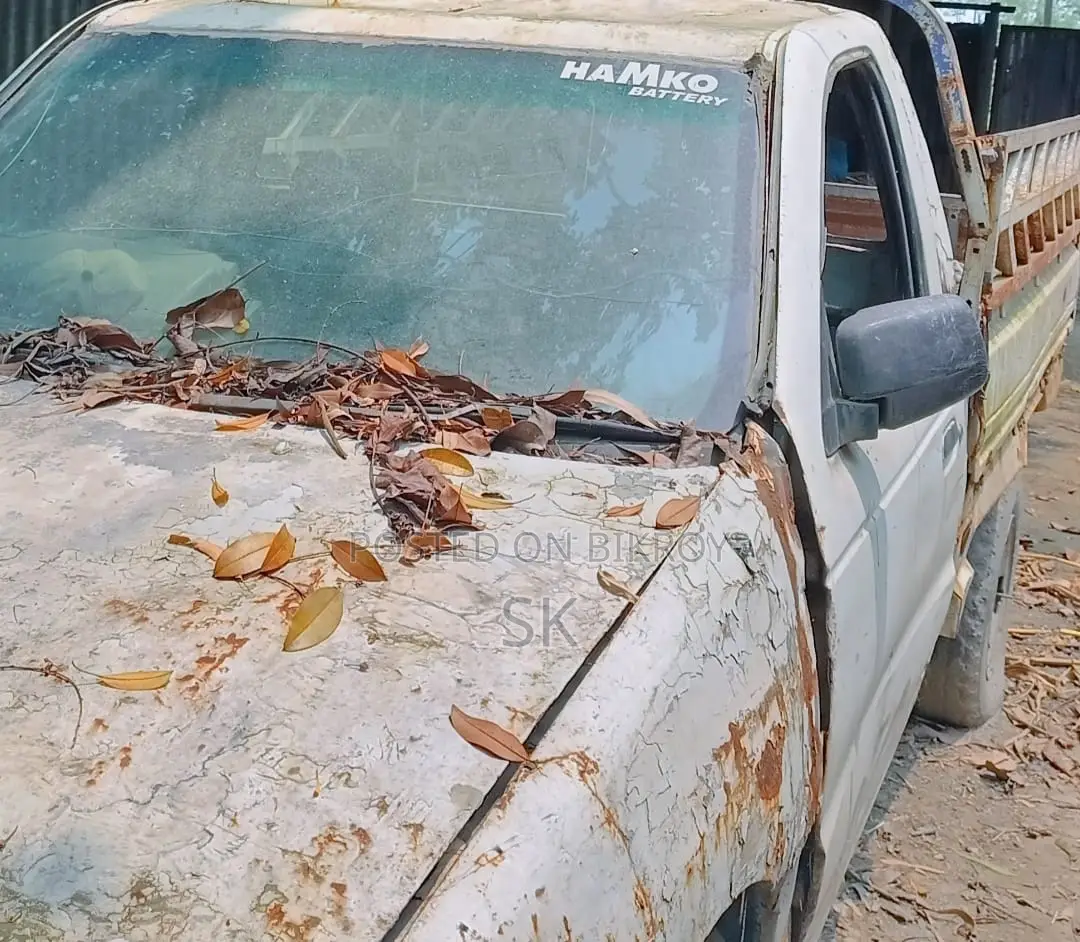 বিক্রির জন্য পুরনো ট্রাক