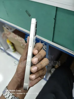 Apple iPhone 13 128 GB White