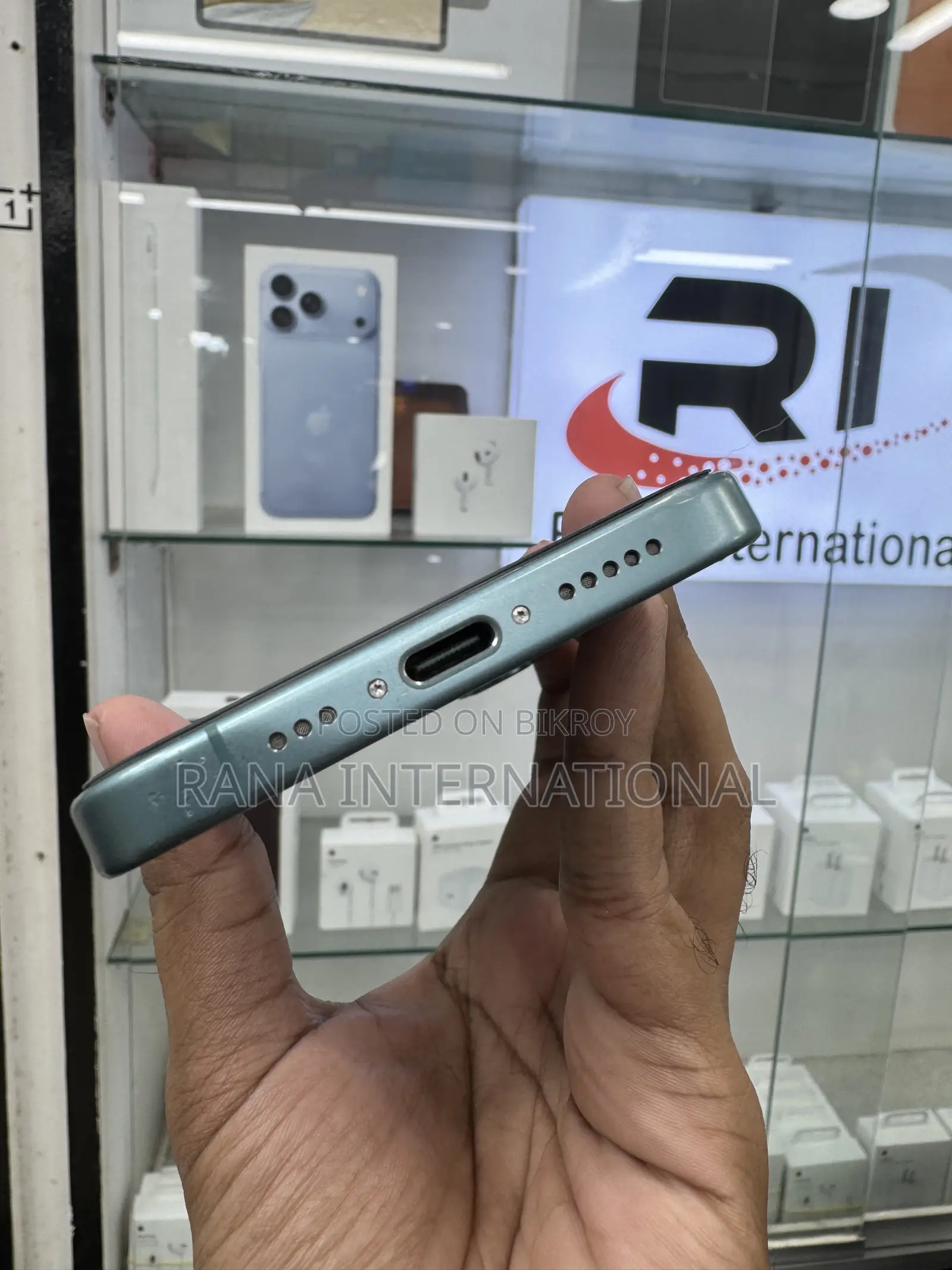 Apple iPhone 16 128 GB Green
