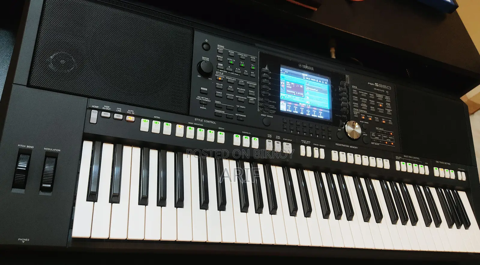 YAMAHA PSR-S950 Professional Arranger Workstation