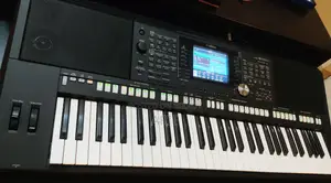 YAMAHA PSR-S950 Professional Arranger Workstation