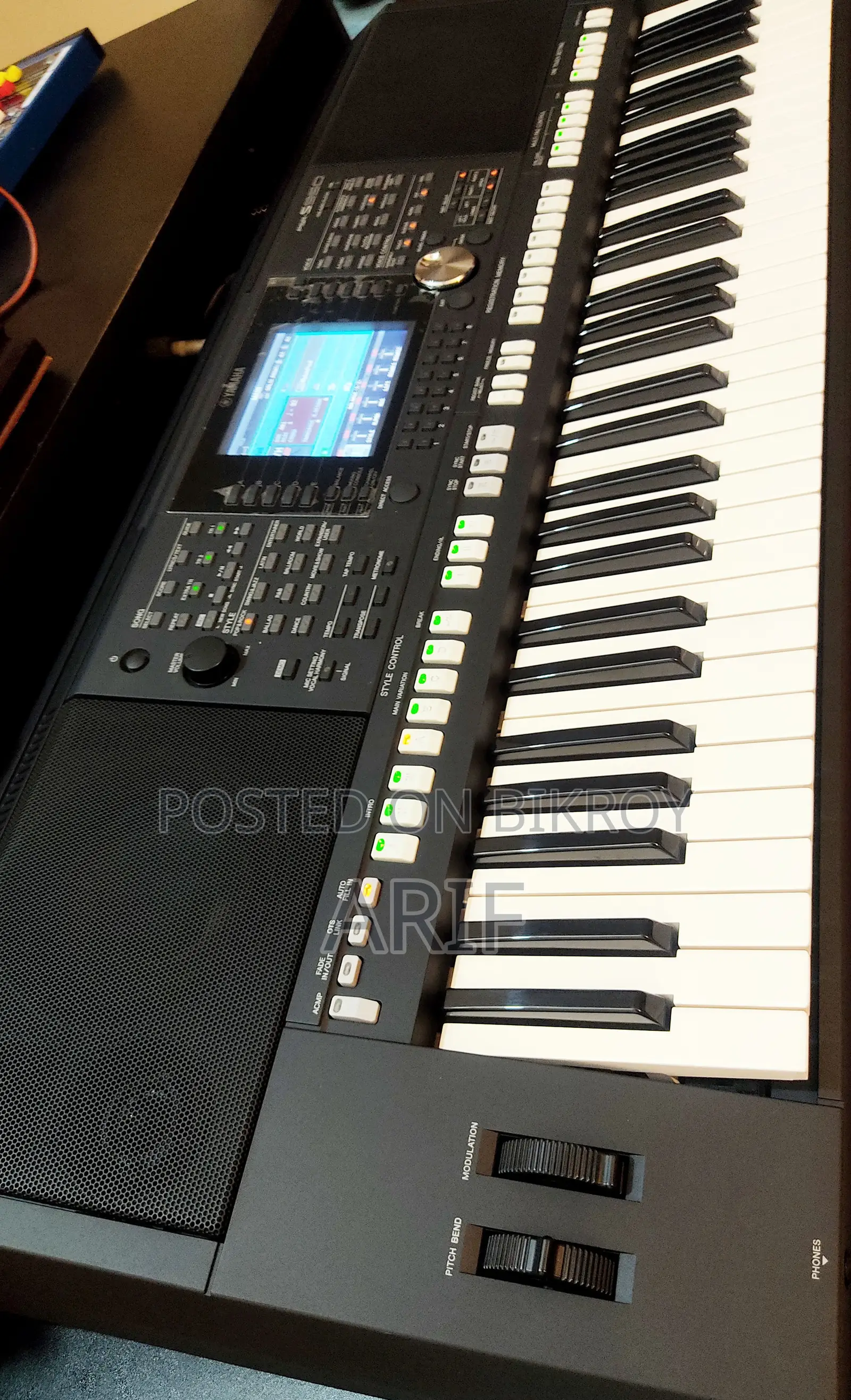 YAMAHA PSR-S950 Professional Arranger Workstation