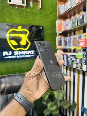 মোটোরোলা এজ ৫০ প্রো ২৫৬ জিবি ব্ল্যাক