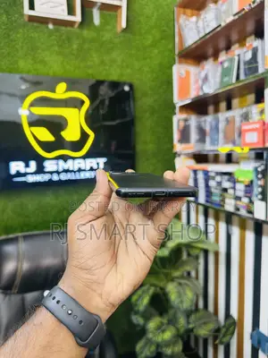 মোটোরোলা এজ ৫০ প্রো ২৫৬ জিবি ব্ল্যাক