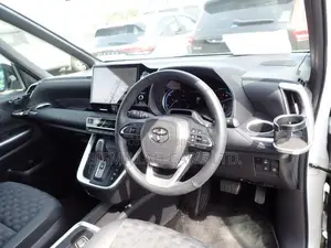 Toyota Voxy 2023 Pearl