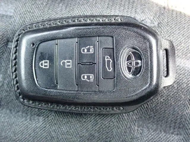 Toyota Voxy 2023 Pearl