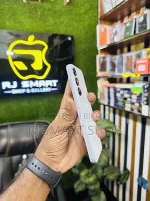 স্যামসাং গ্যালাক্সি এ৩৫ ১২৮ জিবি হোয়াইট