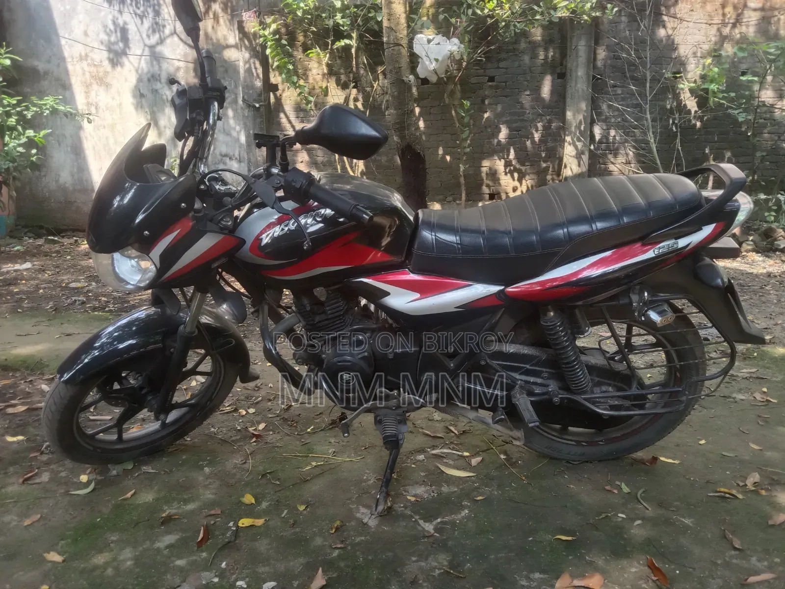 Bajaj Discover 125 2026 Black