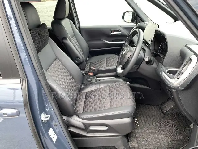 Toyota Voxy 2023 Gray