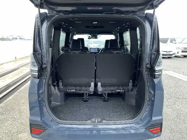 Toyota Voxy 2023 Gray