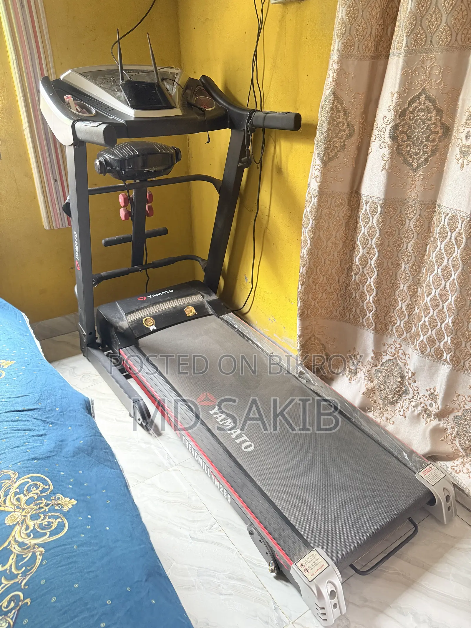 ১৪০ কেজি ওজনের একটি ট্রেন্ড মিল।ফুল ফ্রেশ।