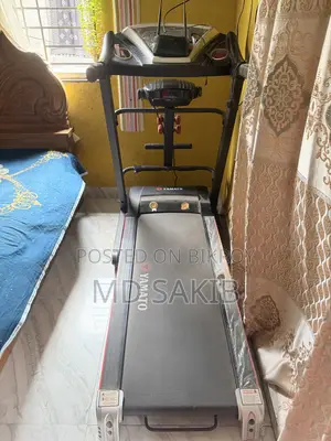 ১৪০ কেজি ওজনের একটি ট্রেন্ড মিল।ফুল ফ্রেশ।