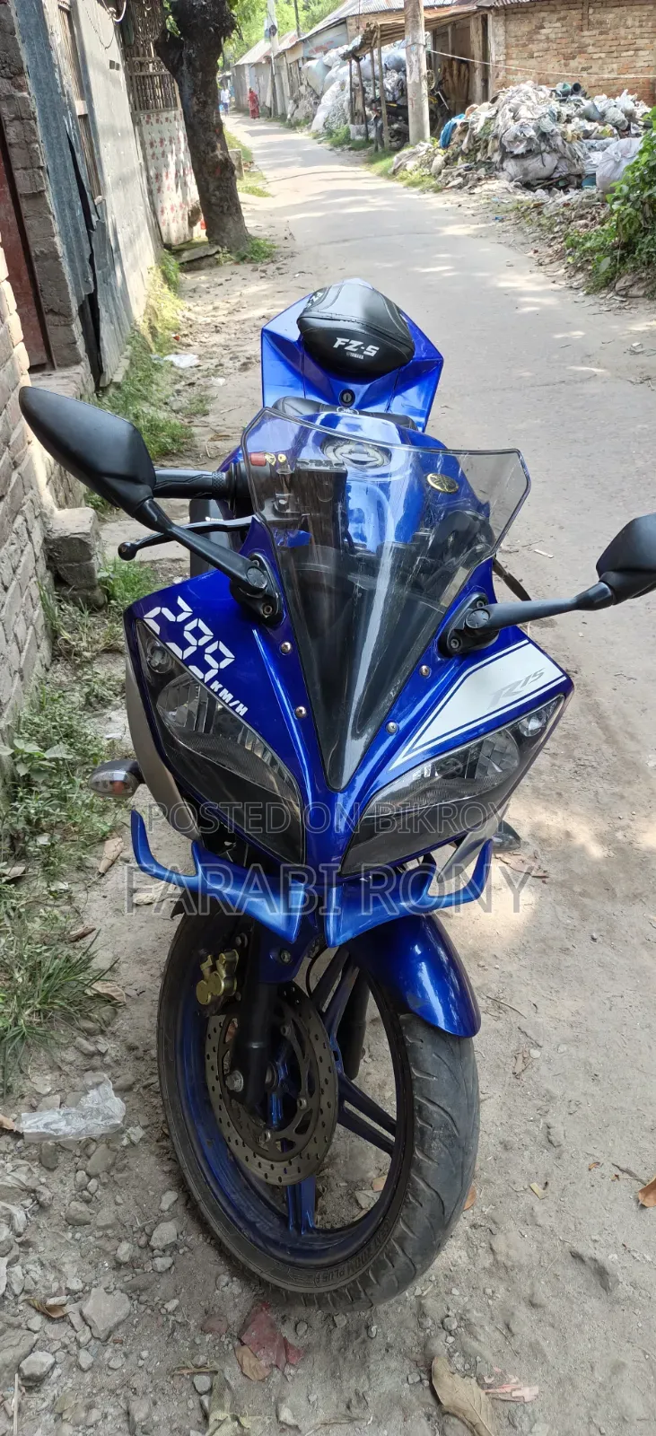 Yamaha R1 2017 Blue