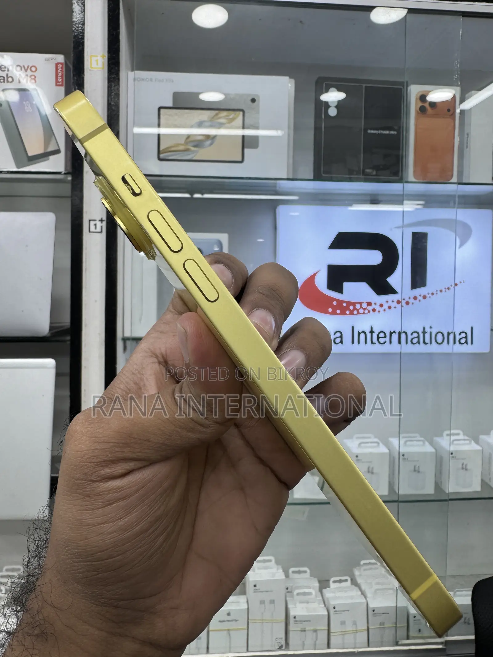 অ্যাপল আইফোন ১৪ প্লাস ১২৮ জিবি ইয়েলো