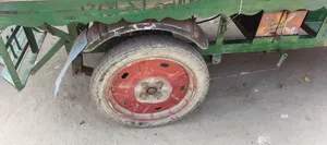 থ্রি-হুইলার কারগো ভ্যান বিক্রয়