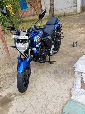 ইয়ামাহা এফজেডএস ভি২ ২০২৩ ব্লু
