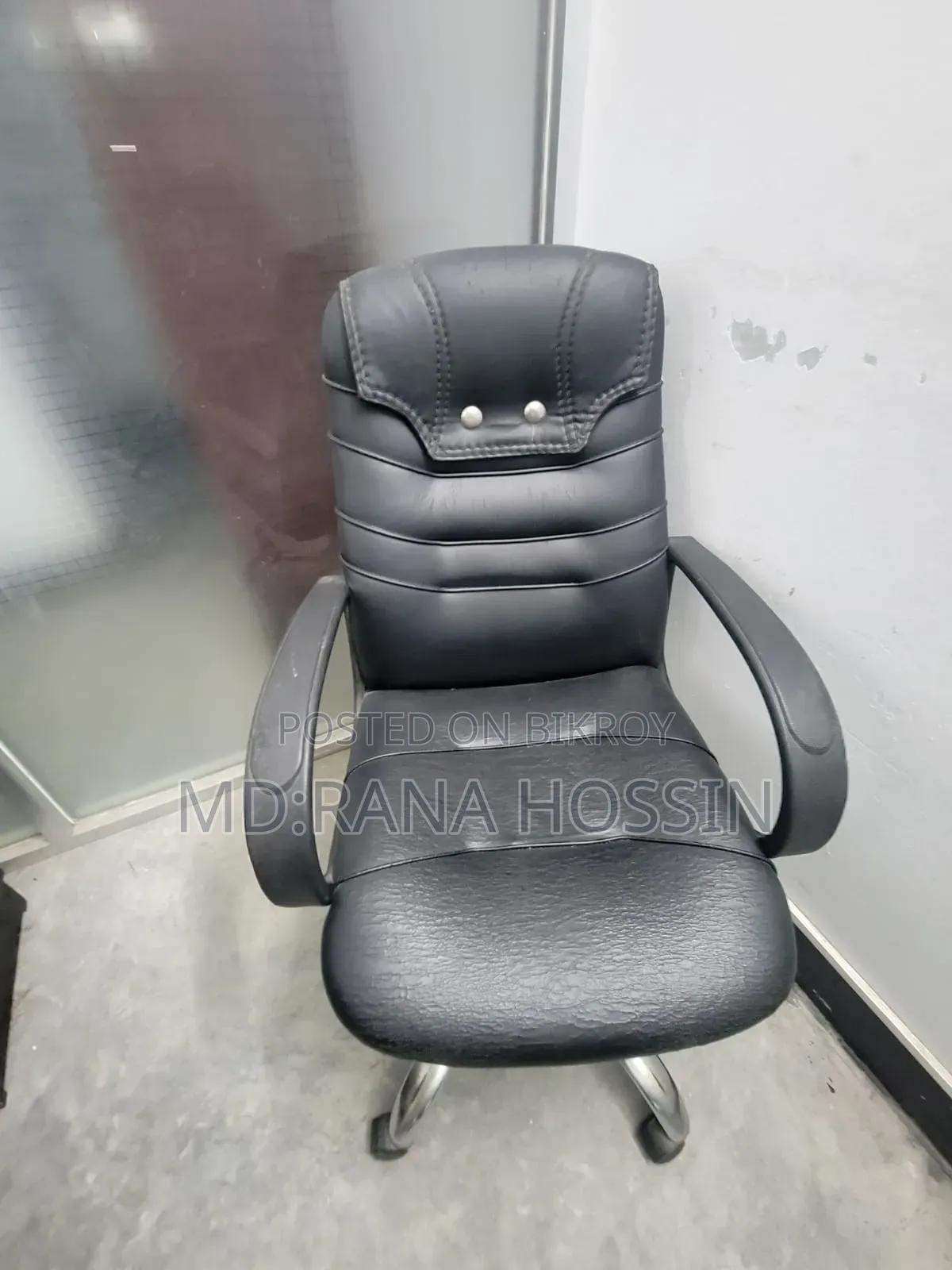 অফিস চেয়ার (২) পিচ