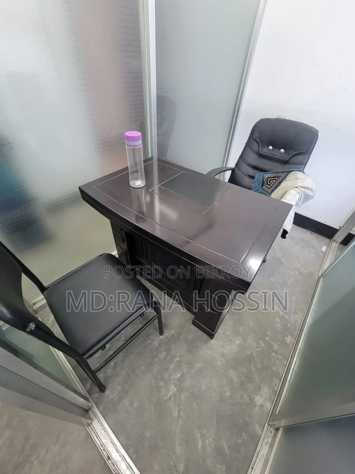 অফিস চেয়ার (২) পিচ