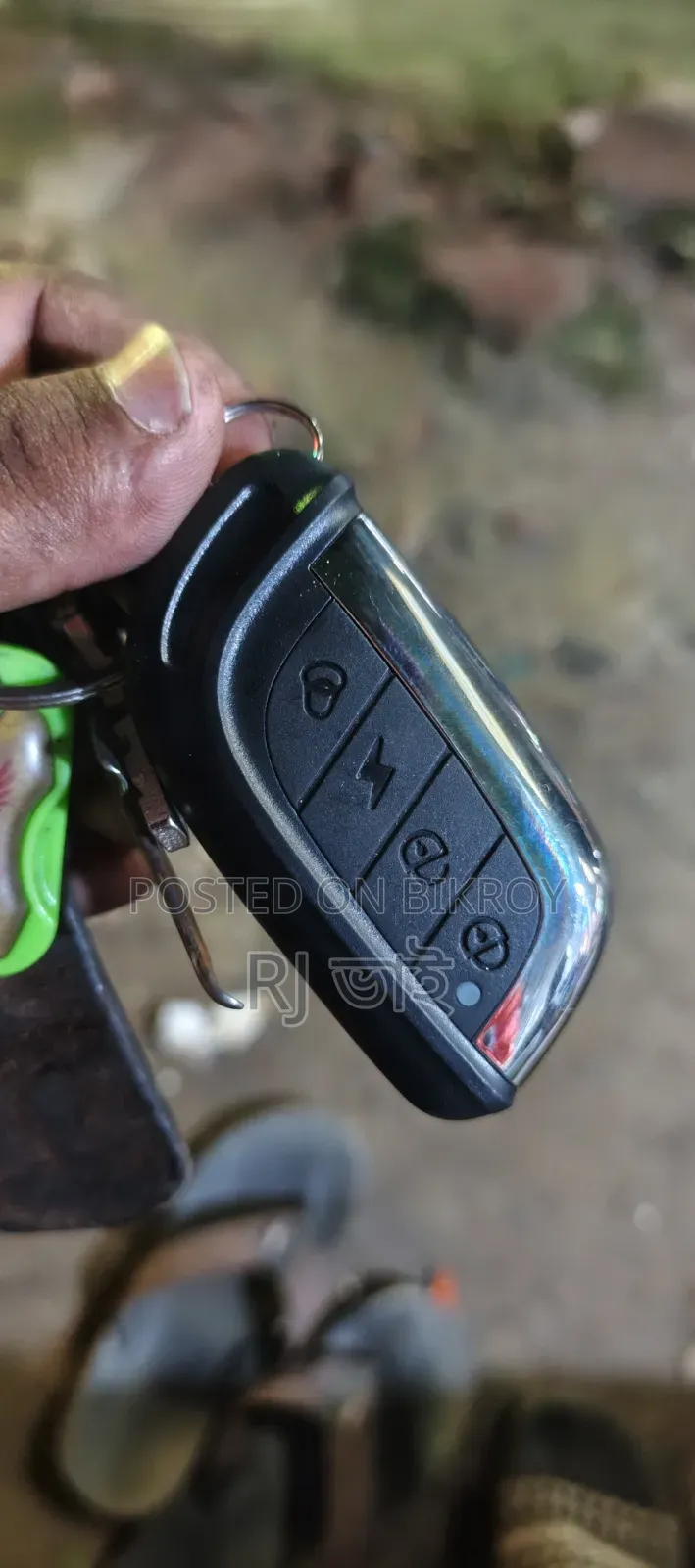 থ্রি-হুইলার কারগো ভ্যান বিক্রয়