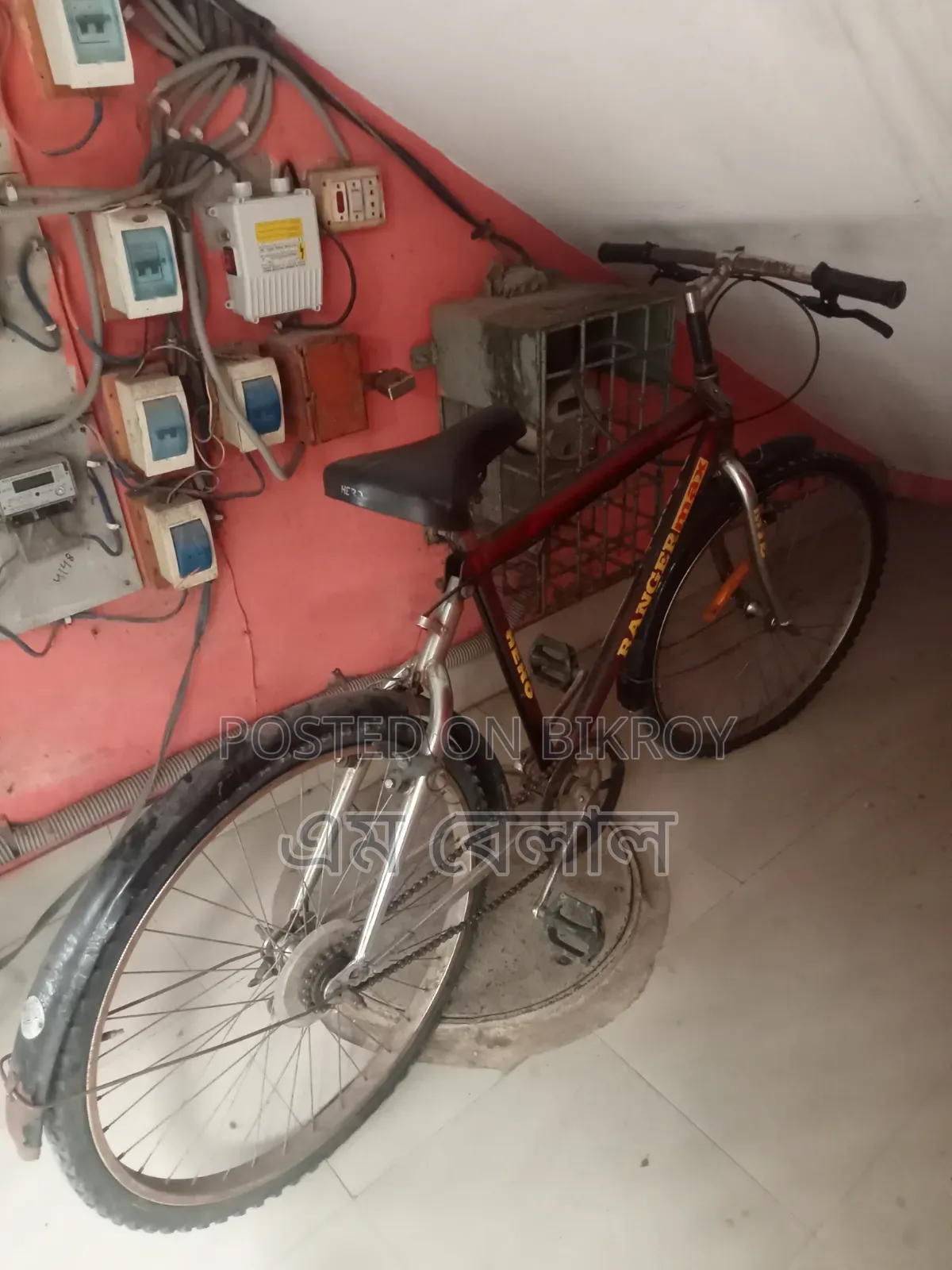 ভালো কন্ডিশন, কোনো সমস্যা নাই, লোকেশনে এসে নিয়ে যেতে হবে,