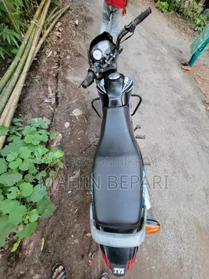 TVS Metro 2021 Green