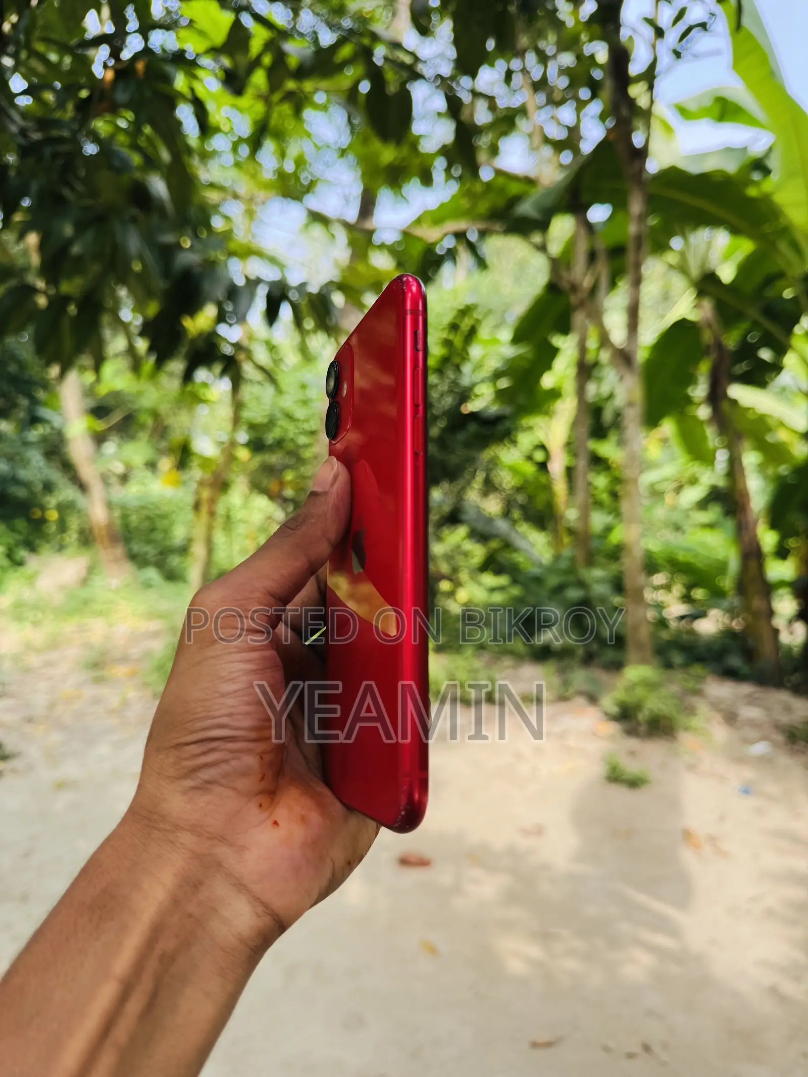 অ্যাপল আইফোন ১১ ৬৪ জিবি রেড