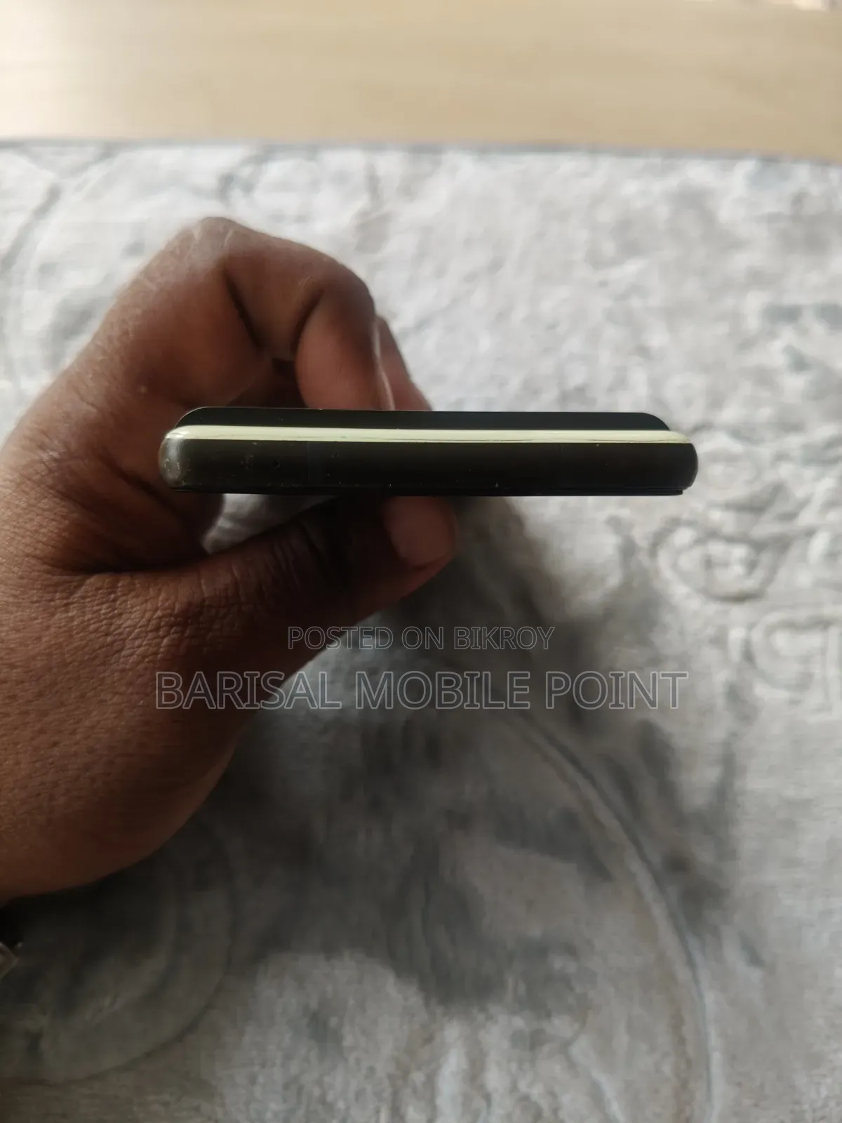 গুগল পিক্সেল ৬ ১২৮ জিবি হোয়াইট