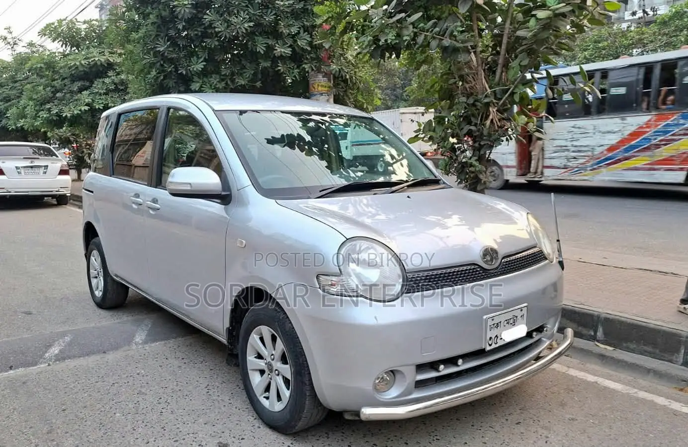 Toyota Sienta 1.5 FWD 2008 Silver