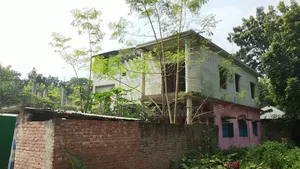 6 Bedroom House in Madinabag-Thakurpara, Abhaynagar for sale