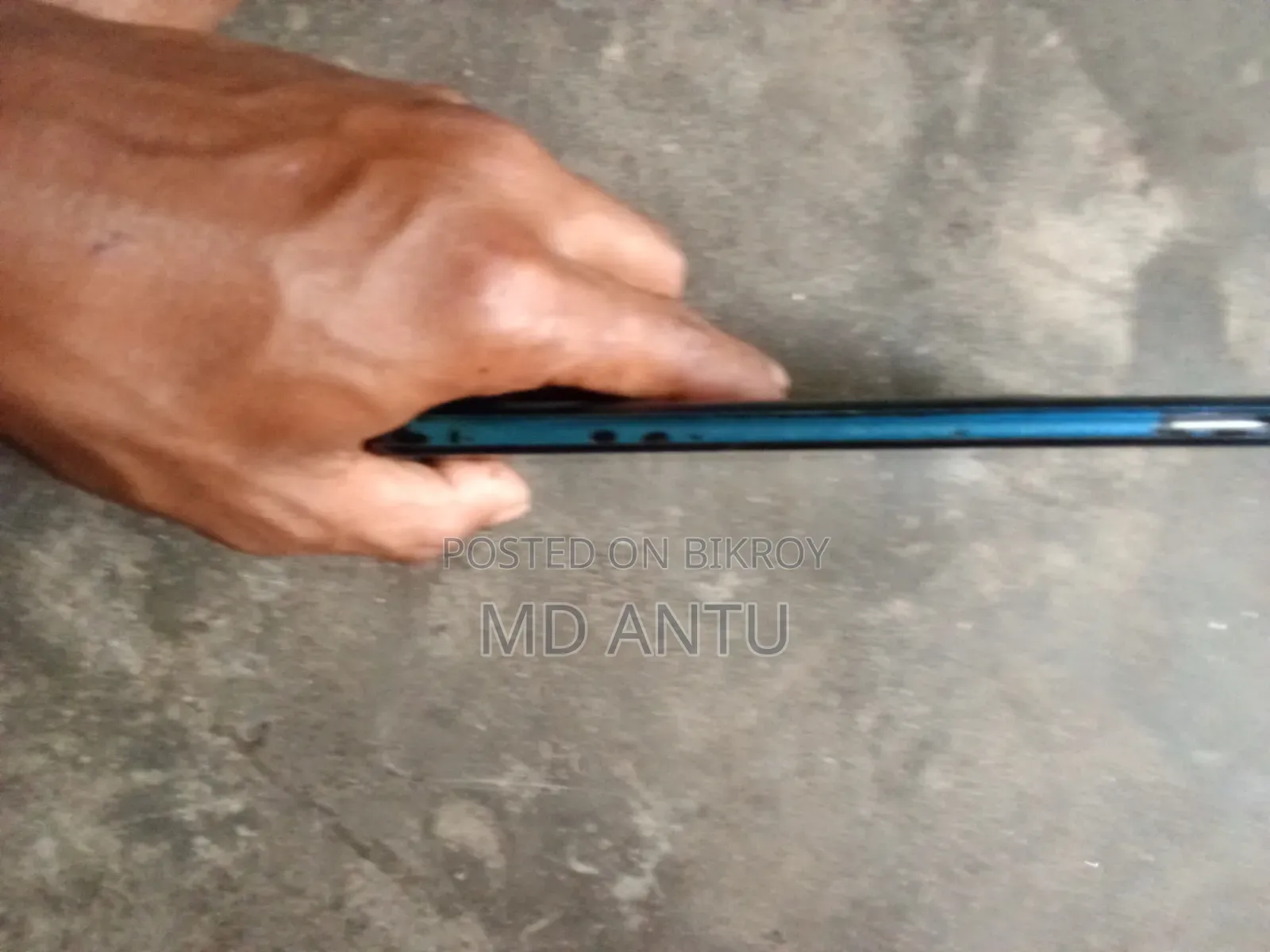 Symphony Z35 32 GB Blue
