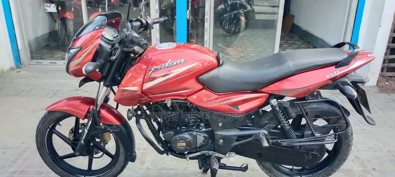 Bajaj Pulsar 150 2018 Red
