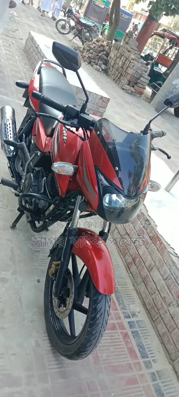 Bajaj Pulsar 150 2018 Red