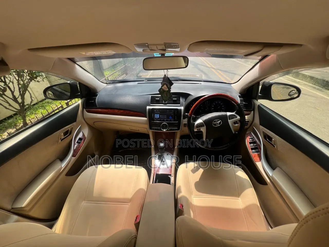 Toyota Premio 2015 Pearl
