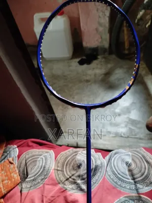 ব্যাডমিন্টন র‍্যাকেট