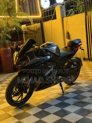 CFMoto 300SR 2025 Black