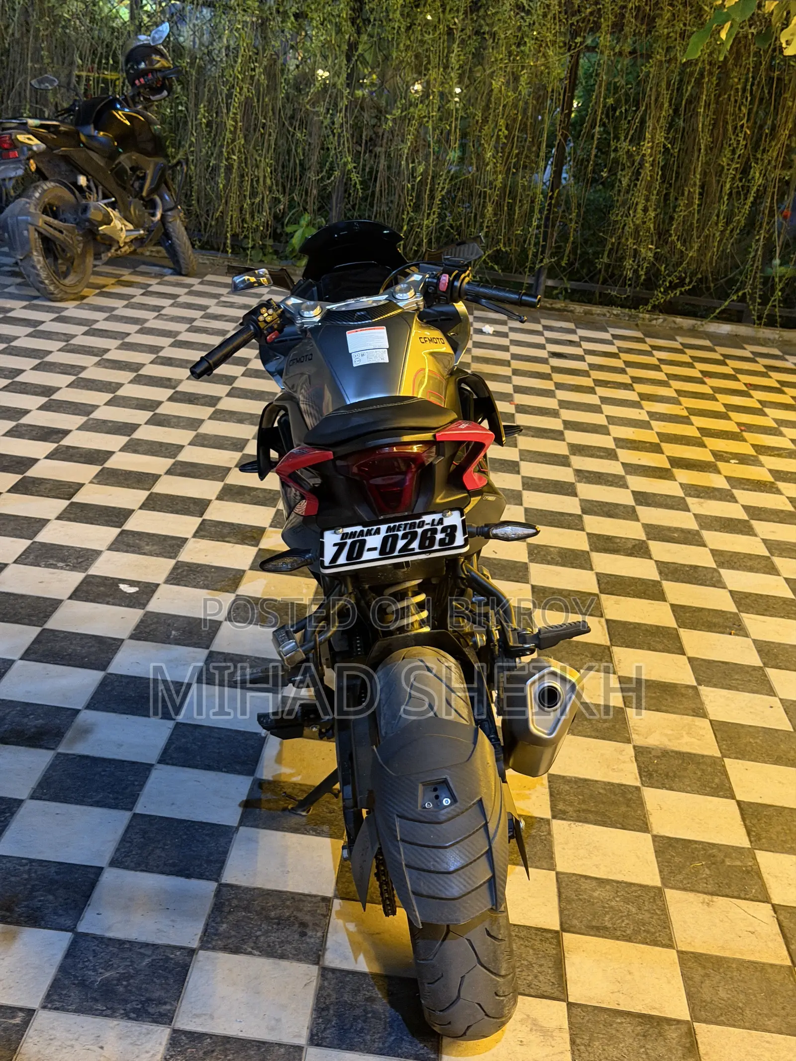 CFMoto 300SR 2025 Black