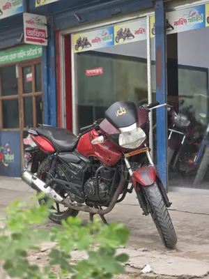 TVS Apache RTR 160 2V 2014 Red