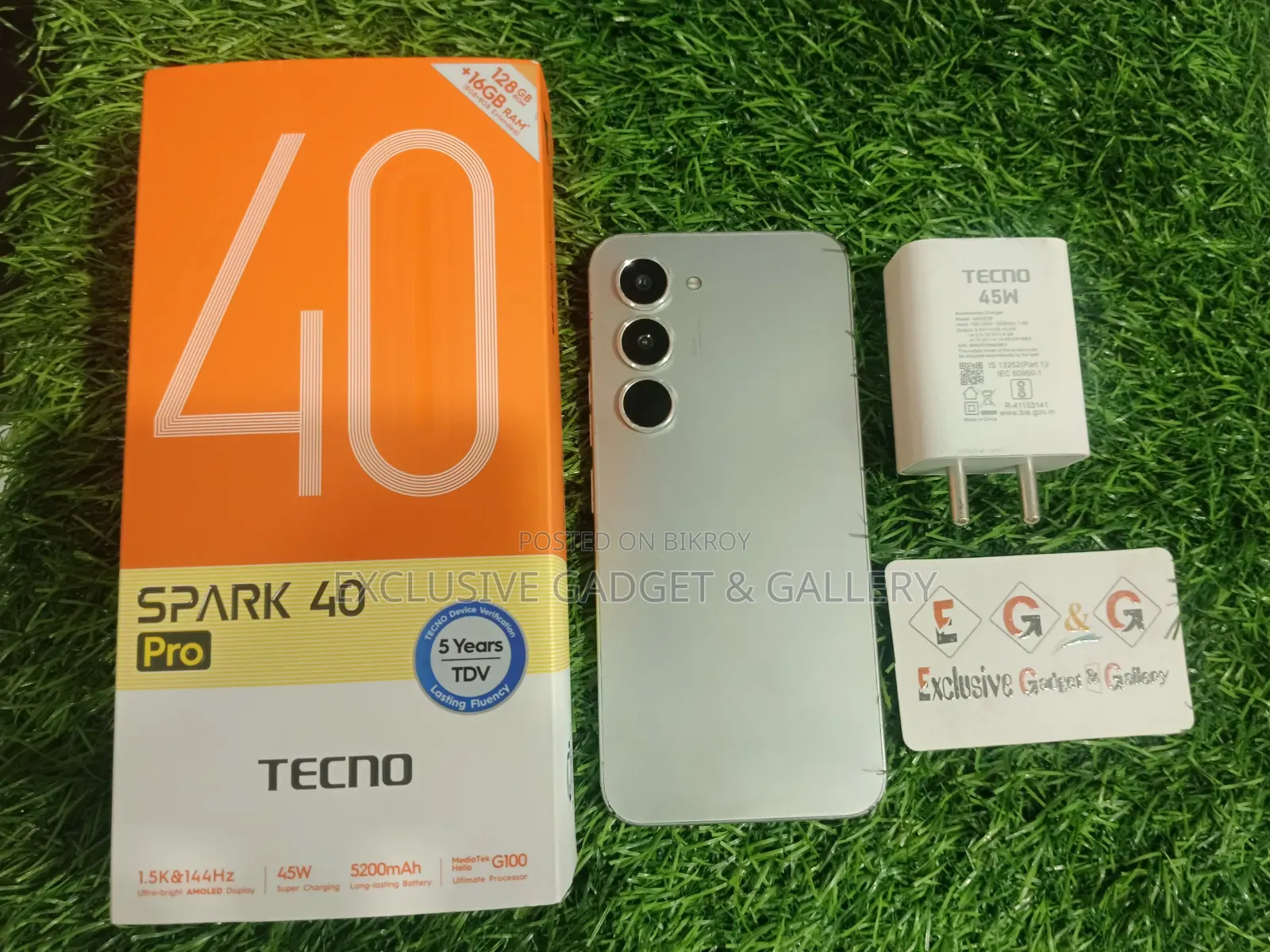 Tecno Spark 40 Pro 128 GB White