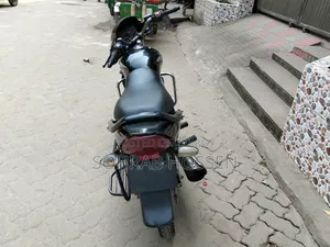 Royal Motorcycle 2022 Black
