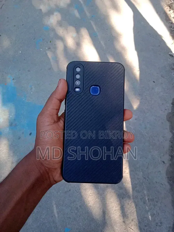 Vivo Y15 64 GB Gold