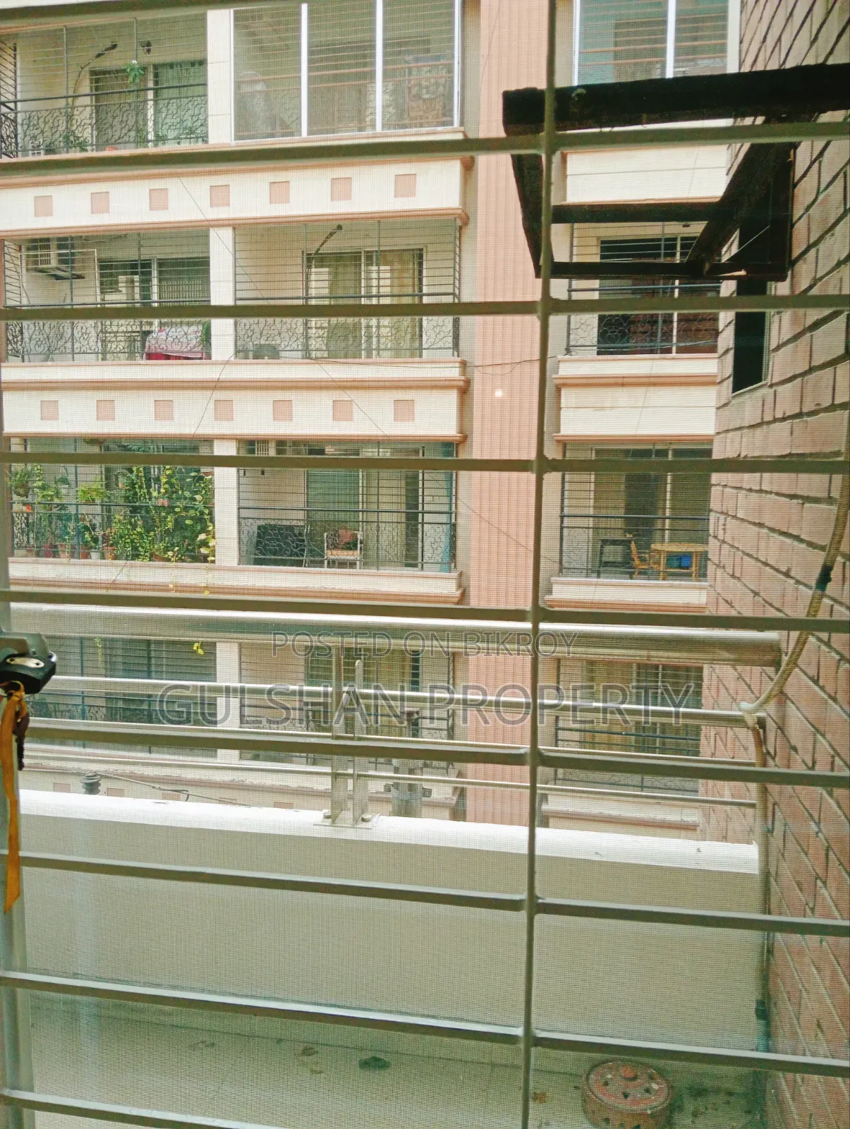 4 Bedroom Bedsitter in Gulshan for rent