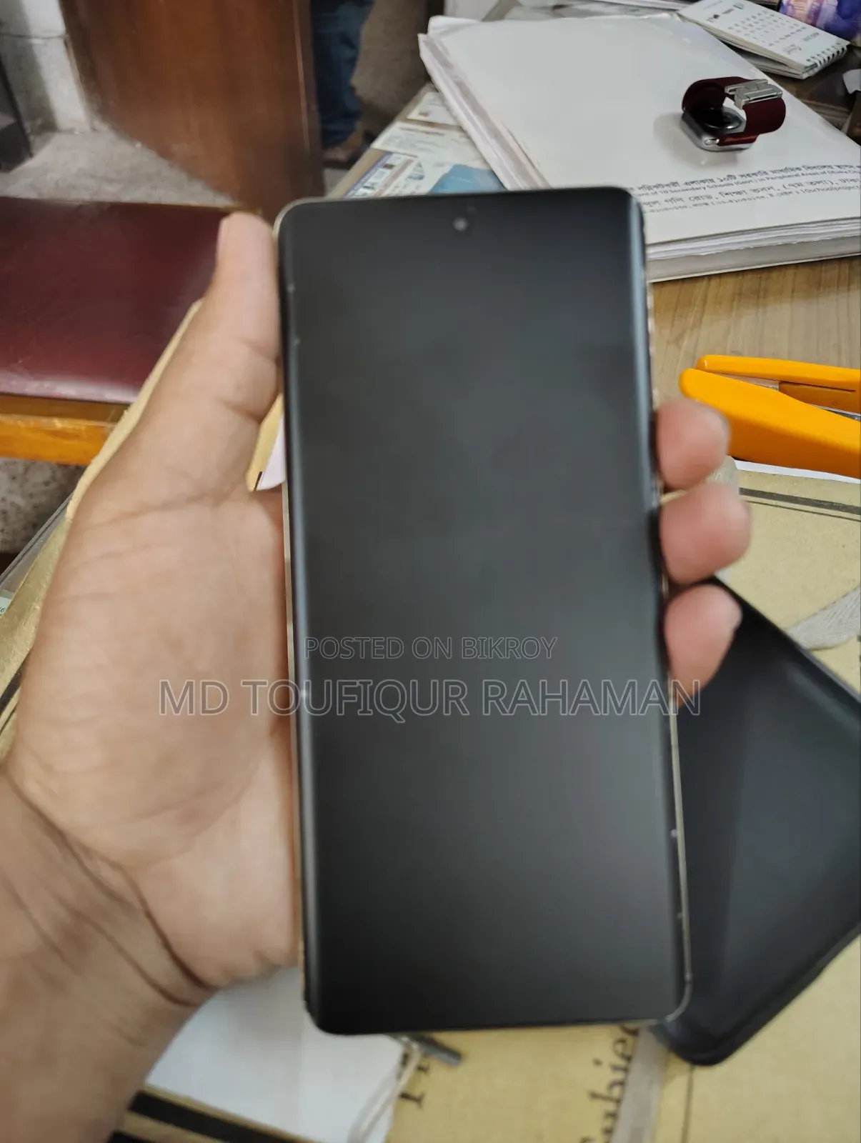 রিয়েলমি ১২ প্রো ১২৮ জিবি নীল
