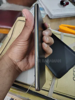 রিয়েলমি ১২ প্রো ১২৮ জিবি নীল