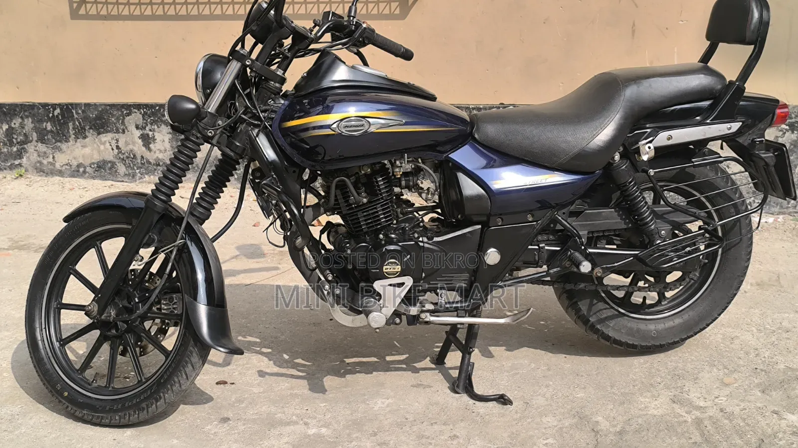Bajaj Avenger 150 Street 2019 Blue